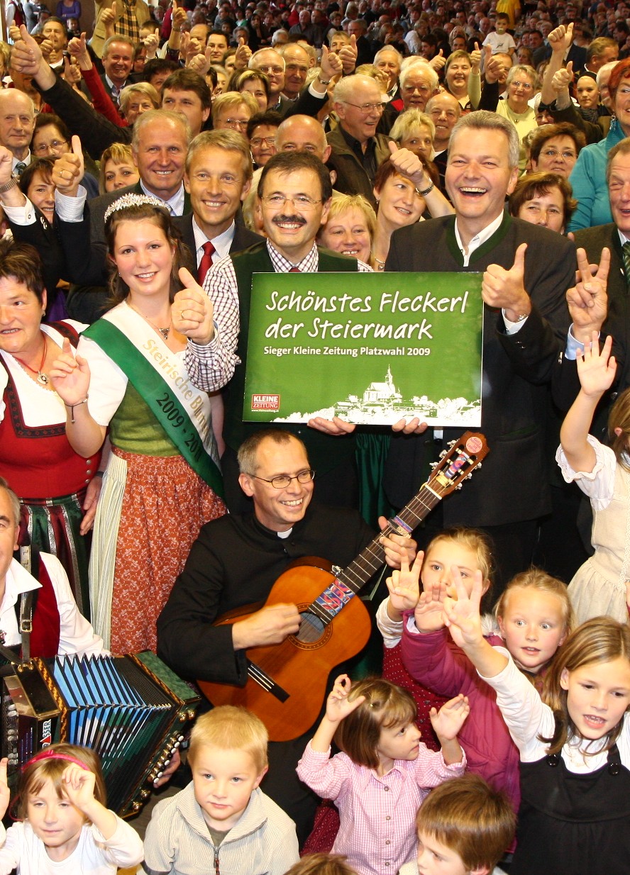 Jubel im schönsten Platzerl der Steiermark (C) Büro StS Jubel im schönsten Platzerl der Steiermark (C) Büro StS