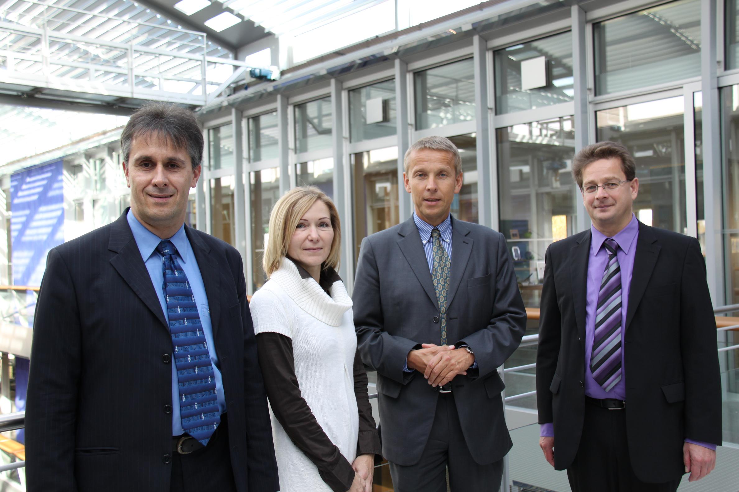 Zu Besuch im Finanzamt Bregenz Vorstand Peter Geiger, Margarete Troy, und Vorstand Josef Kleber (C) Sven Pöllauer