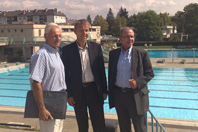 Leiter des Grazer Sportamtes Dr. Gerhard Peinhaupt und Geschäftsführer der Grazer Freizeitbetriebe Dr. Michael Krainer informierten mich über den geplanten Umbau des Grazer Eggenberger Bades (C) StS Sport