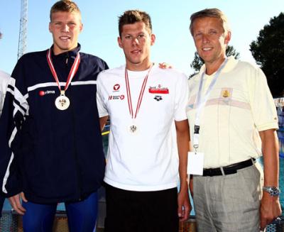 Mit den Schwimmern Dinko Jukic und Dominik Duer (C) GEPA pictures / Philipp Schalber