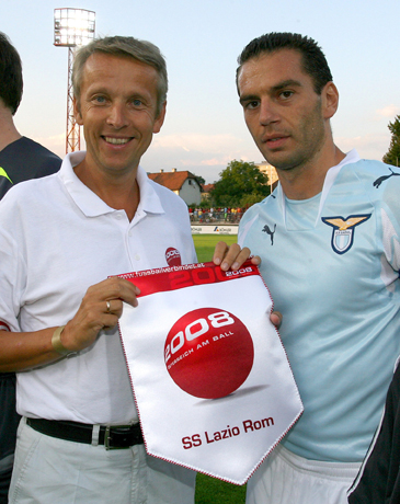 In meiner Eigenschaft als "Botschafter der Leidenschaft" mit Luciano Zauri von Lazio Rom (C) GEPA pictures/Andreas Troester