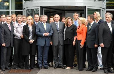 "Familienfoto" von der Klausurtagung der österreichischen Bundesregierung (C) HopiMedia