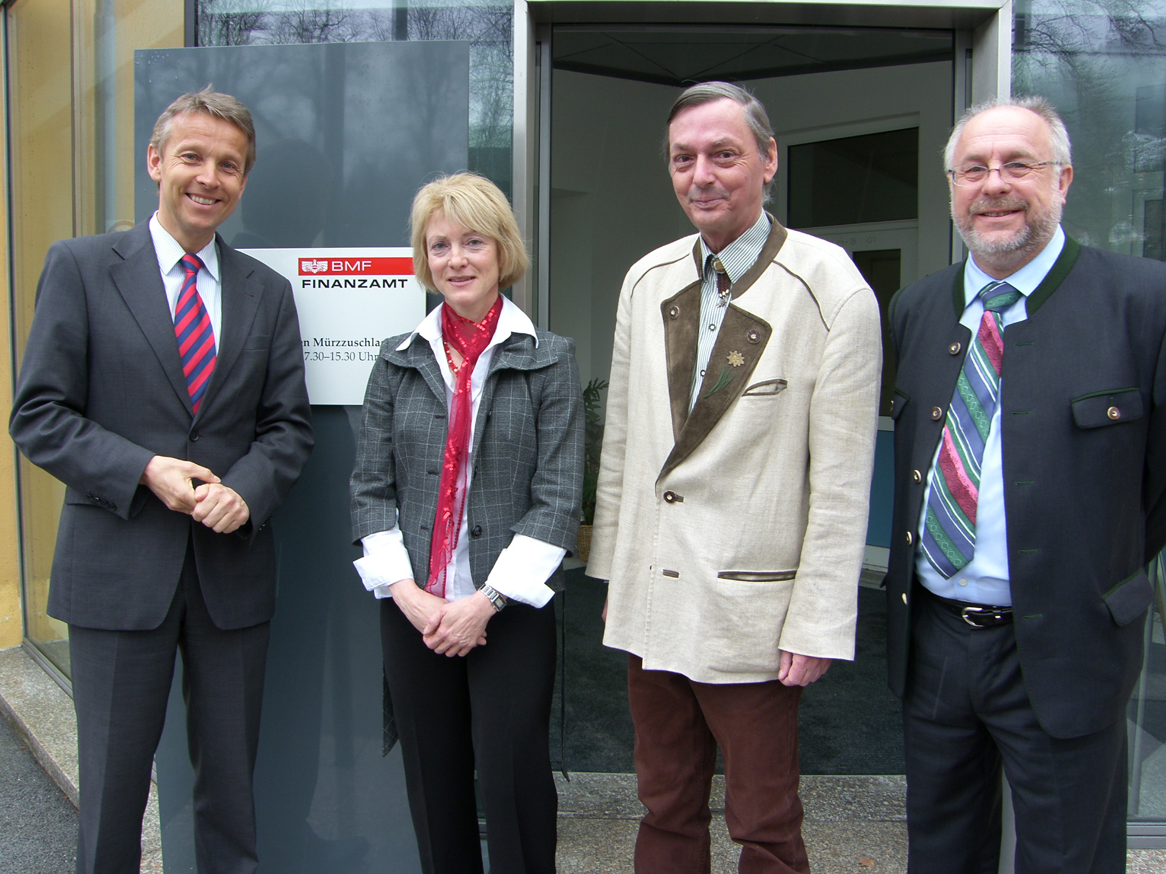 Fachvorstand Helga Breuer, Vorstand Alfred Brunnsteiner und DAUS-Vors. Hubert Demmerer (C) ÖVP Mürzzuschlag