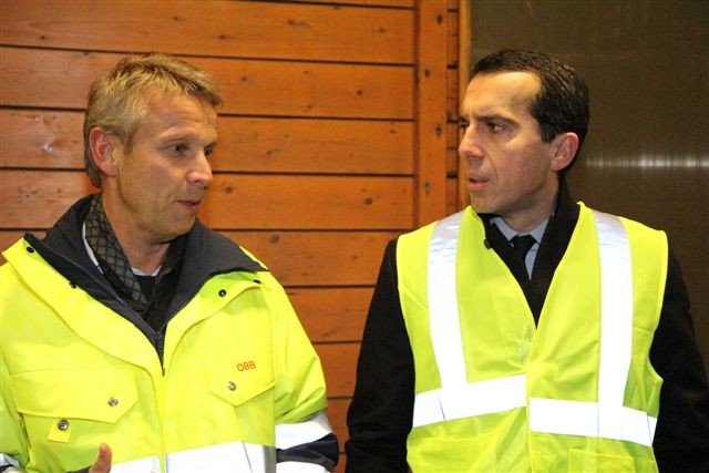 Mit ÖBB-Chef Christian Kern in Kledering (C) ÖBB