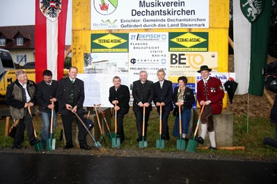 Beim Musikalischen Spatenstich in Dechantskirchen (C) Büro StS