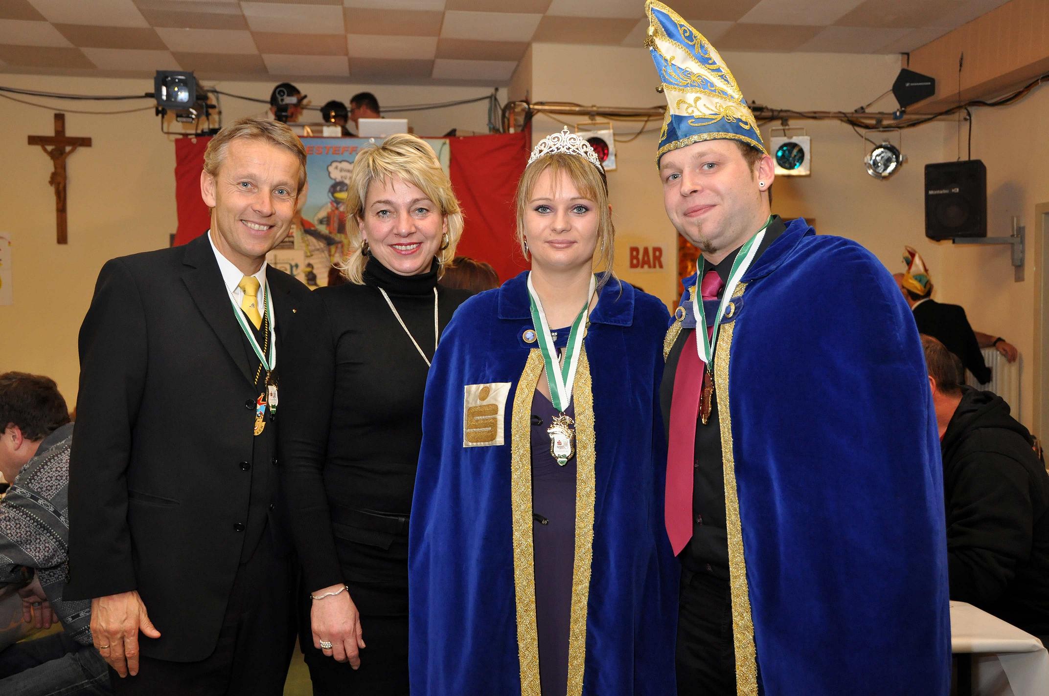 Mit meiner Frau Franziska und dem Rohrbacher Prinzenpaar (C) Sepp Resch