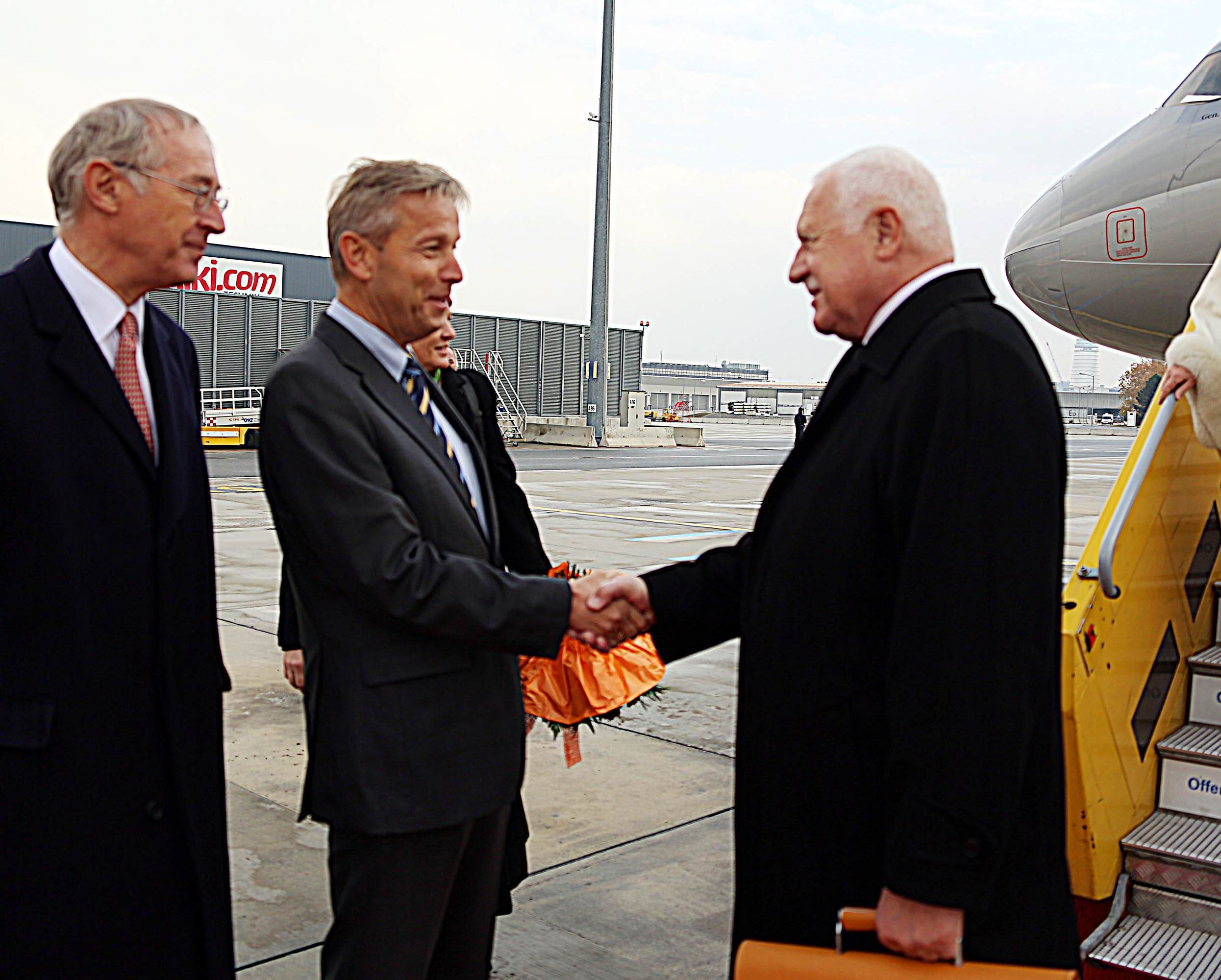 Foto © BMEIA,  StS Lopatka und der tschechische Präsident Václav Klaus 