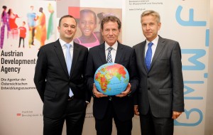 (c) Scharpf/ BMWF, Pressegespräch mit BM Töchterle und STS Lopatka sowie Martin Ledolter (GF ADA) in der Austrian Development Agency